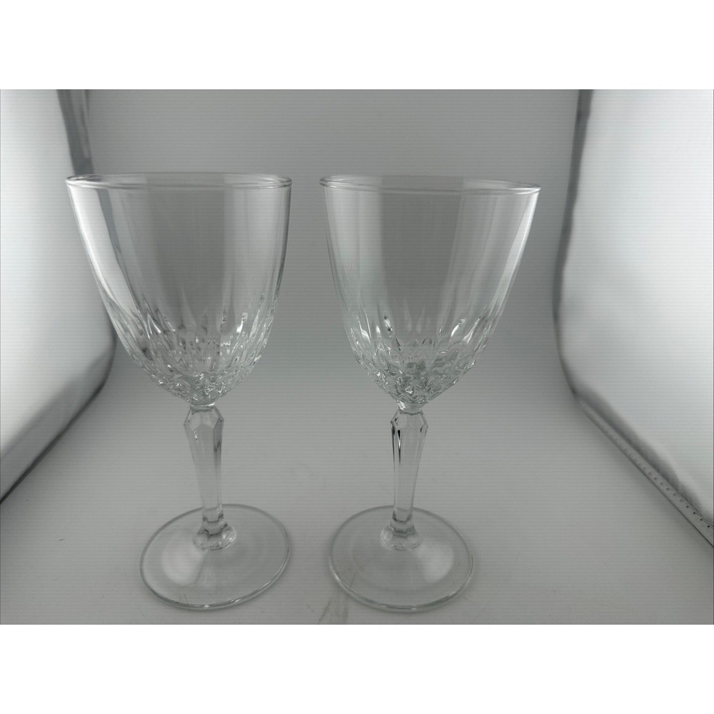 Luminarc Crystal Diamant Wine Glasses 6 7/8” Tall Made In France. Set of 2.